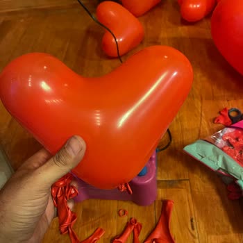 Balonevi'nin Kalitesizliği Ve Streç Kadar İnce Balonları