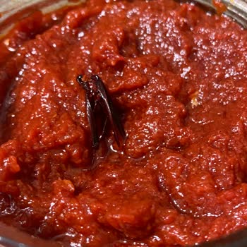 Aşçı Anne Kapya Biber Salçasından Böcek Çıktı