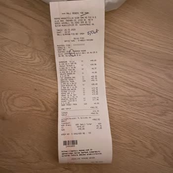 Mopaş Hipermarket Mopas Bozuk Ürün Ve Çamaşır Suyunun Yanına Yiyecek Koyarak Paketleme