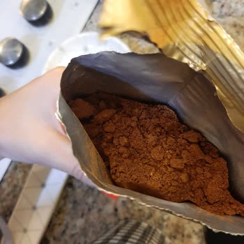 Ülker Cafe Crown Türk Kahvesi'nin İçerisindeki Partiküller