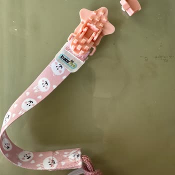 Baby Jem Emzik Zinciri Bebekler İçin Çok Tehlikeli