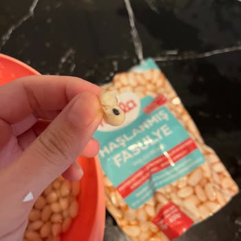 Yayla Bakliyat Yayla Haşlanmış Fasülye İçinden Böcek Çıktı