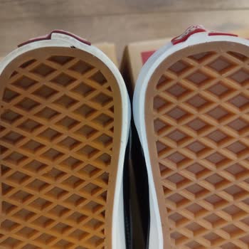 Hepsiburada Orijinal Fiyatına Sahte Vans Ayakkabı