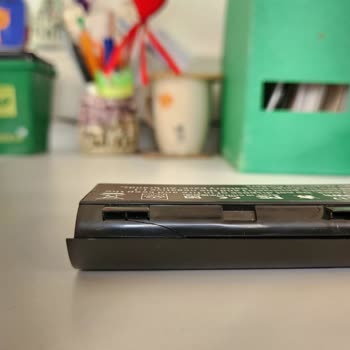 Notebookyedek.com Dizüstü Bilgisayar Pili Çatlak Çıktı