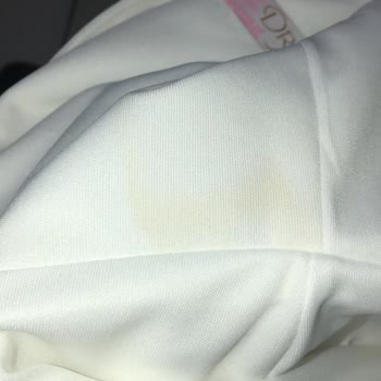 Lafaba Sitesinden Aldığım Elbise İki Kere Lekeli Şekilde Gönderildi
