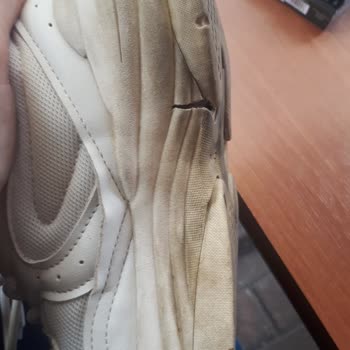 Bershka Ayakkabımın Taban Kısmı