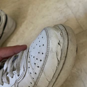 Deichmann Firmasının Hatayı Kullanıcıya Bulması