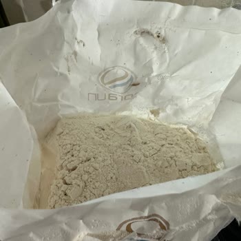 Nora Un Böceklenmesi