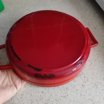 Lava Tencerede Atmalar Var