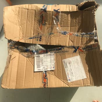 Yurtiçi Kargo Gönderilen Kargo Paketinin Yırtık Pırtık Halde Gelmesi