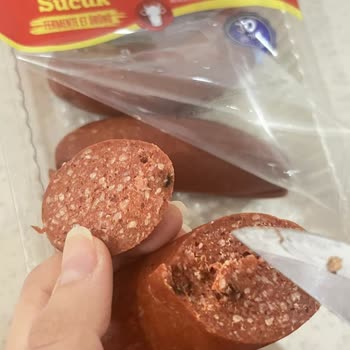 Aytaç Gıda Sucuktan Siyah Bir Şey Çıktı