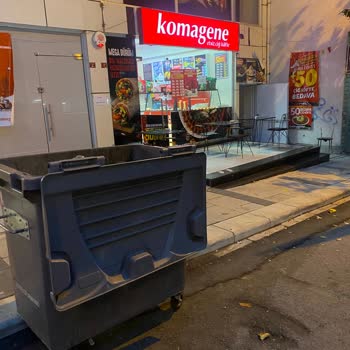 İBB - İstanbul Büyükşehir Belediyesi Çöp Konteyneri Sorunu Yaşıyorum