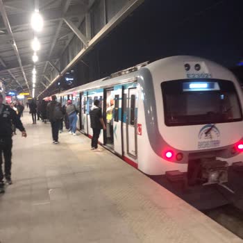 TCDD Banyo Trenine Az Vagon Takılması Mesai Saatinde