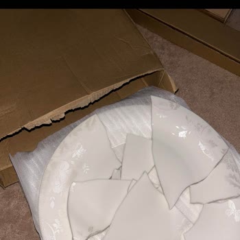 Jumbo Kırık Ürün Teslim Edildi, Dönüş Yapılmıyor