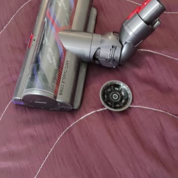 Dyson V 15 Süpürge Başlığı Kırıldı