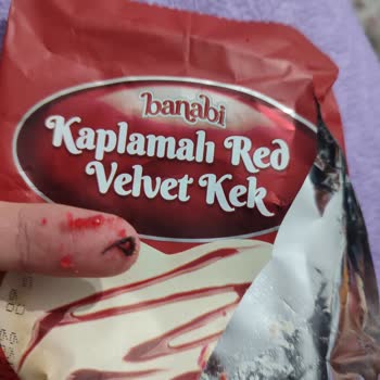 BİM'den Kekin İçinden Demir Çıktı
