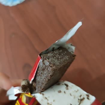 Ülker Çikolatalı Gofret Beyaz Noktalar Var