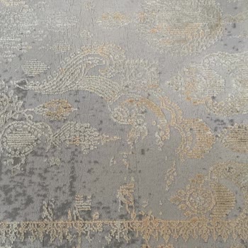 Ela Halı Yıkama Turuncu Lekeli Halı