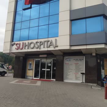 Özel Su Hospital (İzmir) Şu Hastanesi Otopark Ve Personel Sıkıntısı