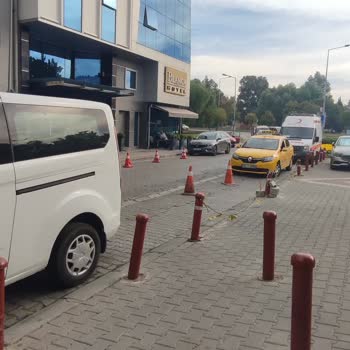 Özel Su Hospital (İzmir) Şu Hastanesi Otopark Ve Personel Sıkıntısı