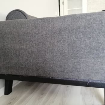 Vivense Koltuklarım Da Renk Değişimi, Çökme Ve Orta Kısımlarında Ayrılma Var