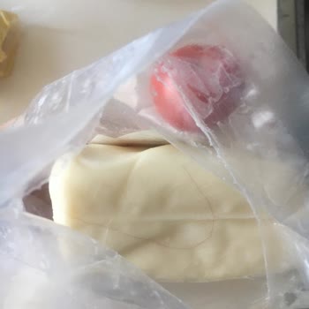 Yaman Peynircilik İçinden Saç Çıkan Peynir