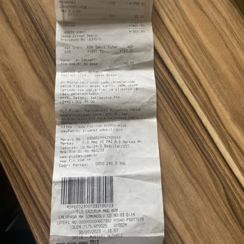 Erzurum MNG AVM FLO Mağazası Nike Ürünü Kalitesizliği