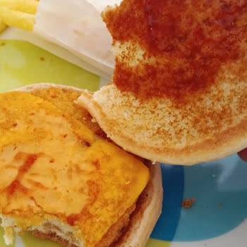 Yemek Sepeti Burger King Siparişi Yanlış Getirdi