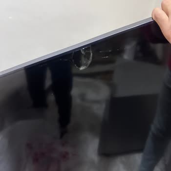 LG TV Kırık Çıktı