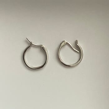 Gimora'dan Bozuk Küpe Ve İletişim Sorunu