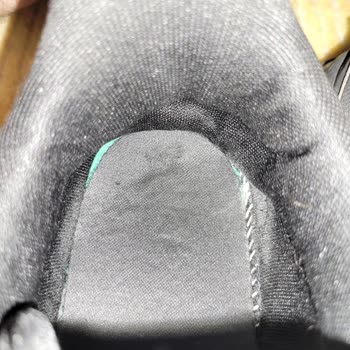 Deichmann Ayakkabı Topuk Kısmındaki Parça Sorunu