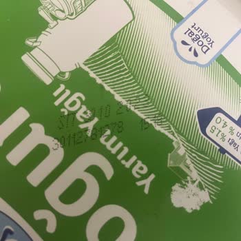 BİM Marketten Aldığımız Yoğurt Bozuk Çıktı.