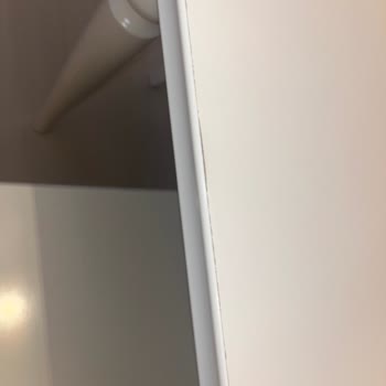 IKEA Yemek Masasında Soyulma Sorunu