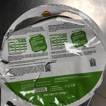 UNO Pastaban Pasta Keki Sağlam Paketinden Küflü Çıktı