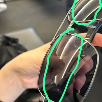 Atasun Optik Aldığım Gözlüğün Camı Verdiğiniz Gözlük Kabından Dolayı Çizildi