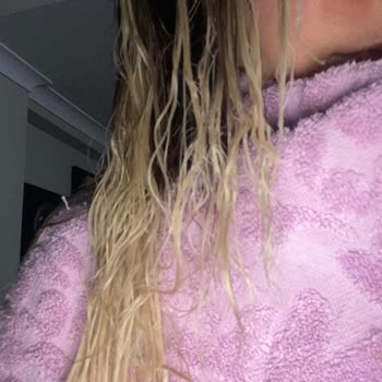 İlkay Nergiz Hair Studio&nbsp;Kuaförde Saçlarım Yandı