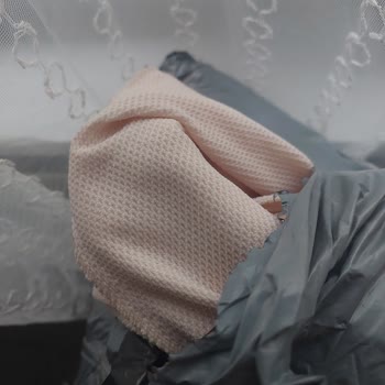 Dekorhalikoltukortusu (Instagram) Yanlış Ve Yırtık Ürün Yollamışlar