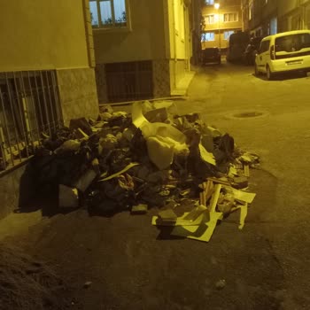 Bursa Yıldırım Belediyesi Çöp Ve Moloz Atıkları