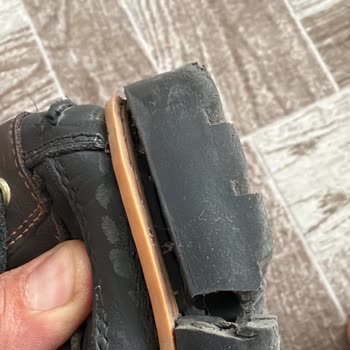 Gür Ayakkabıcılık (Gurmoda) Gür Moda Satıcısının Ürününün Arkasında Durmaması