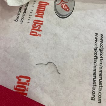 Çiğköfteci Ömer Usta İçinden Tel Çıkması