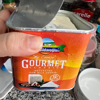 Tahsildaroğlu Küflü Teneke Peynir!