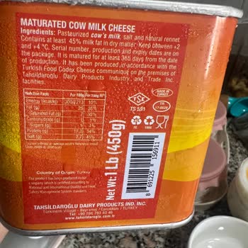 Tahsildaroğlu Küflü Teneke Peynir!