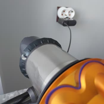 Dyson Metal Kısmın Yamulması