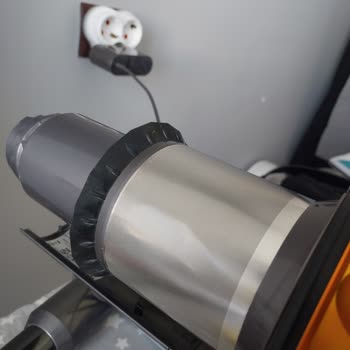 Dyson Metal Kısmın Yamulması