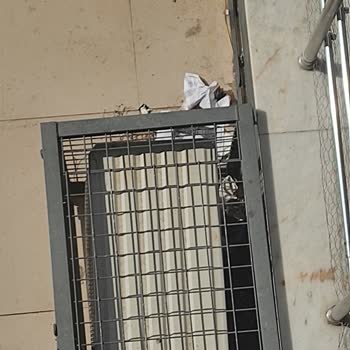 A101 Marketi Kılına Sularının Açığa Akması Ve Etrafının Temizlenmemesi