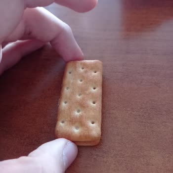 Getirden Aldığım Ülker Çizi Vic De Bisküvi