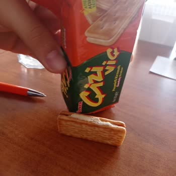 Getirden Aldığım Ülker Çizi Vic De Bisküvi