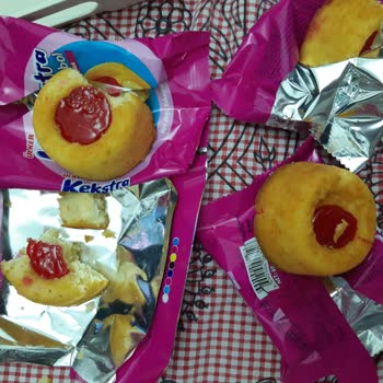 Ülker Kekstra Çilek Jöleli Kek