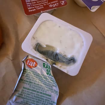 Saloon Burger Küflü Eksik Soğuk Ürünler