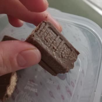 Bozuk Ülker Dido Çikolata